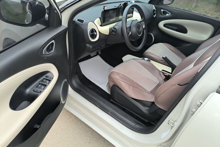 Used Wuling Bingo 2023 333 km Fast-Share Version Driver Seat