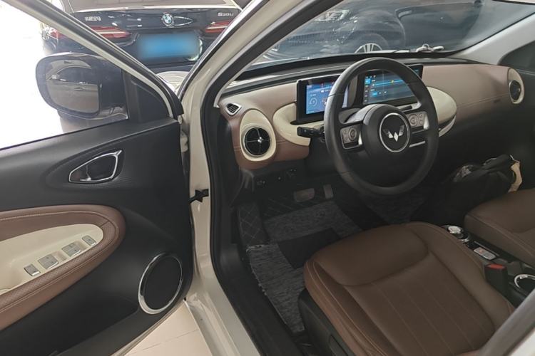 Used Wuling Bingo 2023 333 km Enjoyment Version Driver Seat