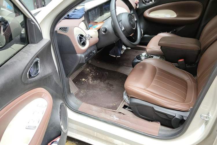Used Wuling Bingo 2023 333 km Enjoyment Version Driver Seat