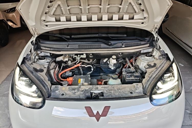 Used Wuling Bingo 2023 333 km Lingxi Connected+ Version Engine Bay
