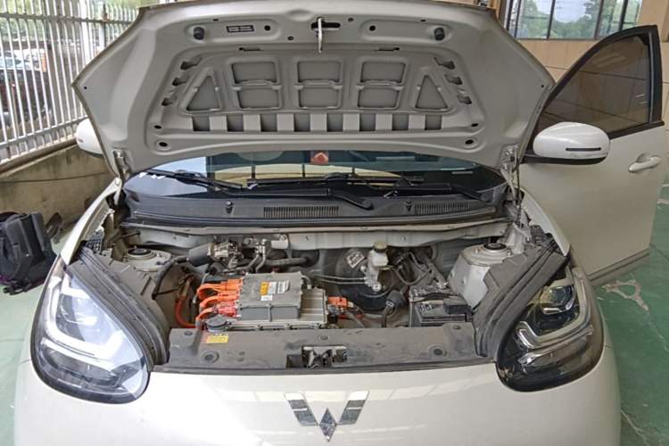 Used Wuling Bingo 2023 203km Light Edition Engine Bay