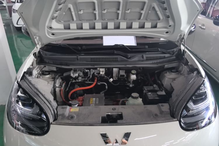 Used Wuling Bingo 2023 333 km Lingxi Connected+ Version Engine Bay