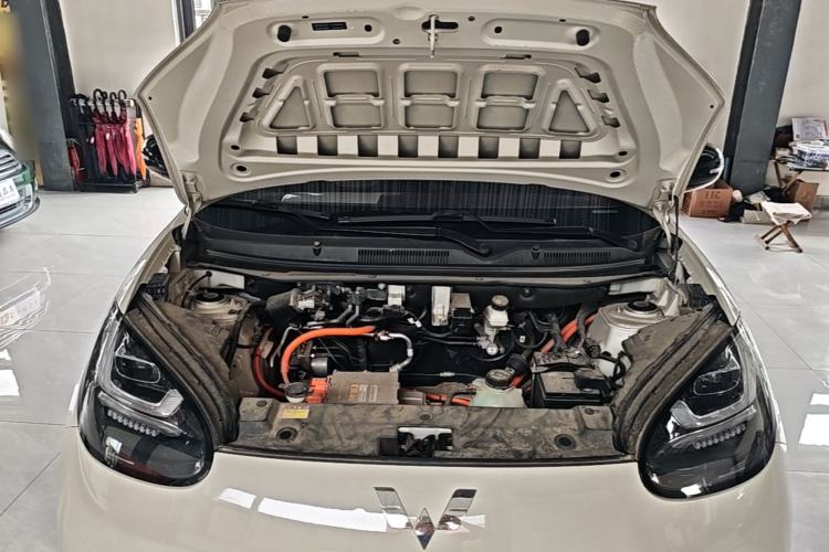 Used Wuling Bingo 2023 333 km Enjoyment Version Engine Bay