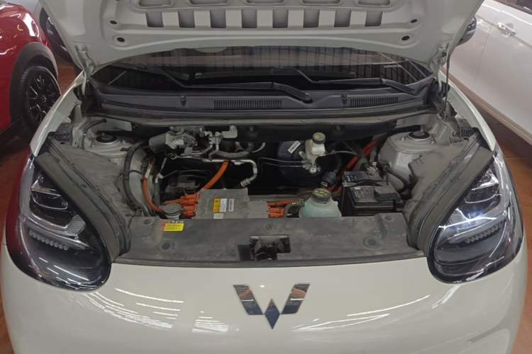 Used Wuling Bingo 2023 333 km Lingxi Connected Version Engine Bay