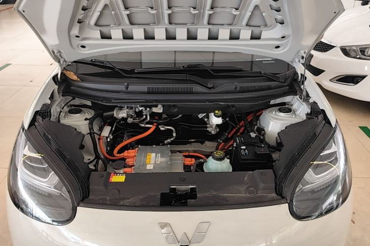 Used Wuling Bingo 2023 333 km Lingxi Connected Version Engine Bay