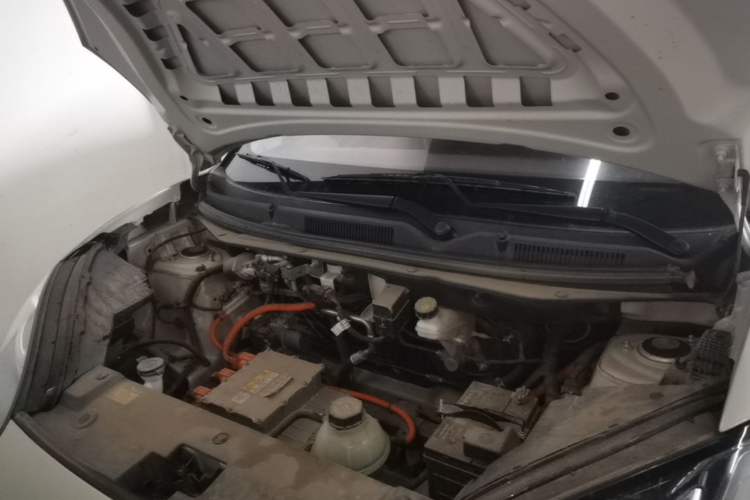 Used Wuling Bingo 2023 333 km Enjoyment Version Engine Bay