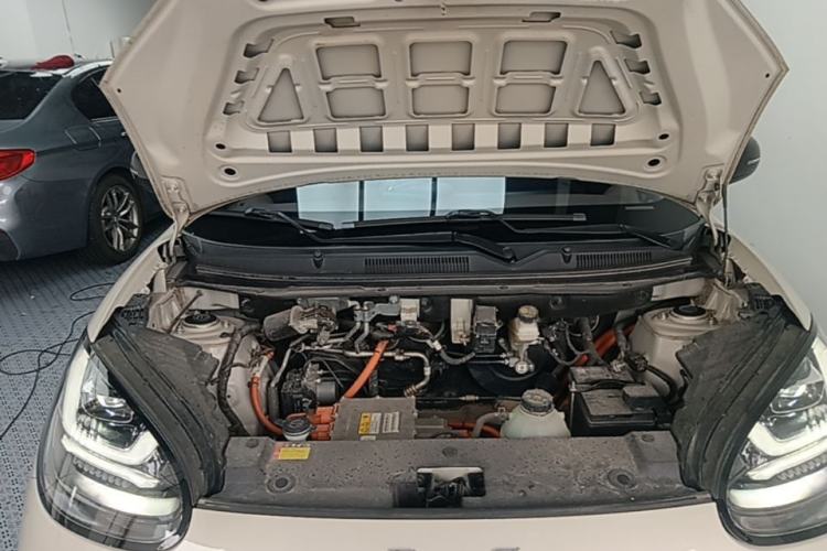 Used Wuling Bingo 2023 333 km Enjoyment Version Engine Bay