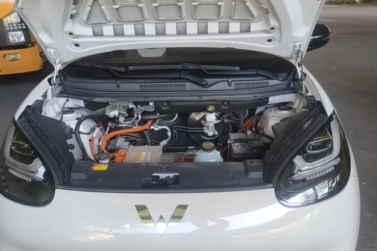Used Wuling Bingo 2023 333 km Lingxi Connected Version Engine Bay