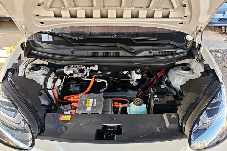 Used Wuling Bingo 2023 333 km Enjoyment Version Engine Bay