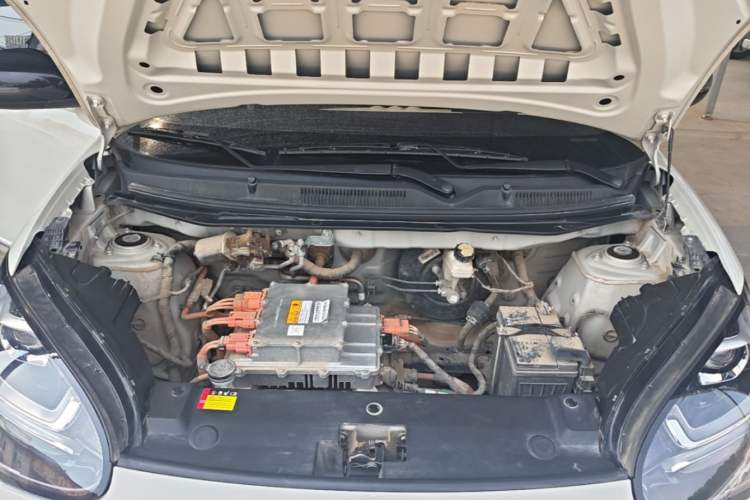 Used Wuling Bingo 2023 203km Light Edition Engine Bay