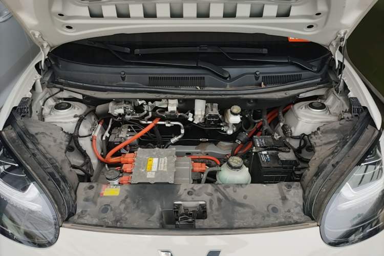 Used Wuling Bingo 2023 333 km Lingxi Connected Version Engine Bay