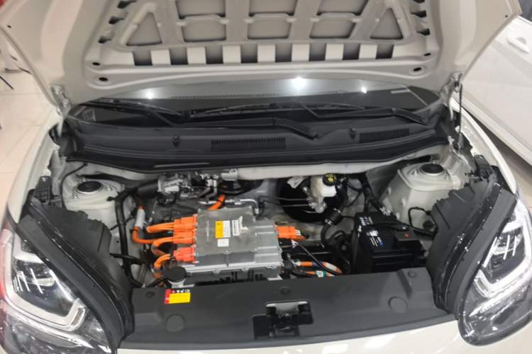 Used Wuling Bingo 2023 203km Light Edition Engine Bay