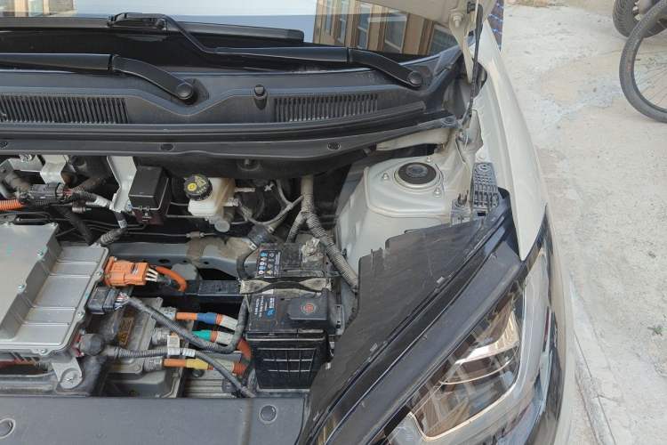 Used Wuling Bingo 2023 203km Comfort Edition Engine Bay Left