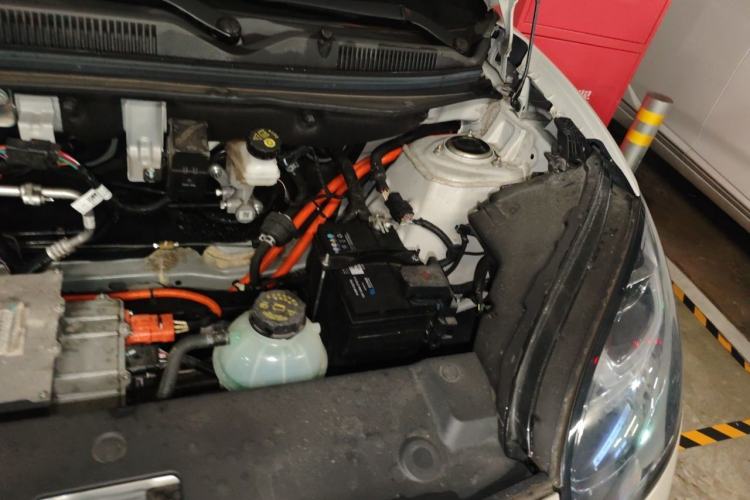 Used Wuling Bingo 2023 410 km Lingxi Deluxe Edition Engine Bay Left