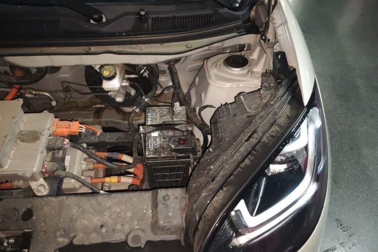 Used Wuling Bingo 2023 203km Light Edition Engine Bay Left