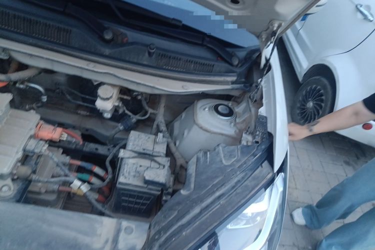 Used Wuling Bingo 2023 203km Light Edition Engine Bay Left