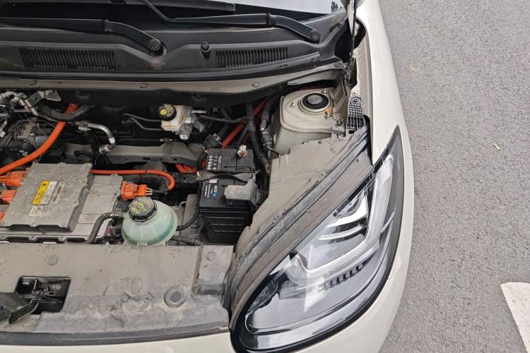 Used Wuling Bingo 2023 333 km Lingxi Connected+ Version Engine Bay Left