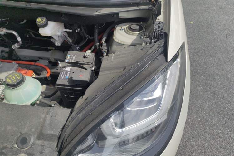 Used Wuling Bingo 2023 333 km Lingxi Connected+ Version Engine Bay Left