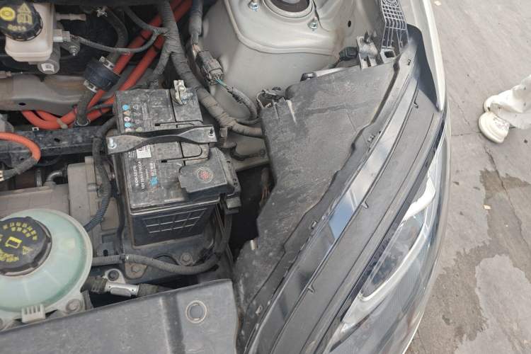 Used Wuling Bingo 2023 333 km Lingxi Connected+ Version Engine Bay Left