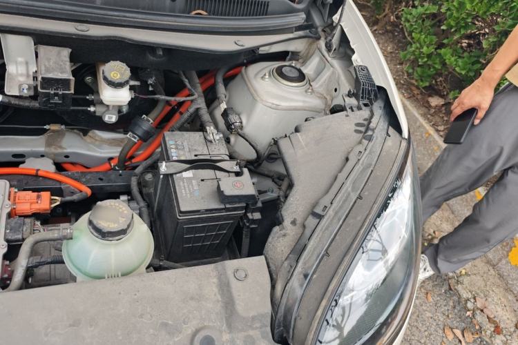 Used Wuling Bingo 2023 333 km Lingxi Connected+ Version Engine Bay Left
