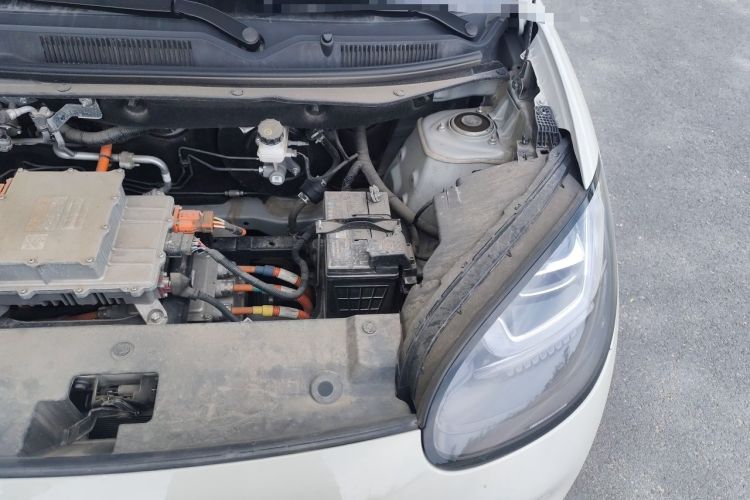 Used Wuling Bingo 2023 203km Comfort Edition Engine Bay Left