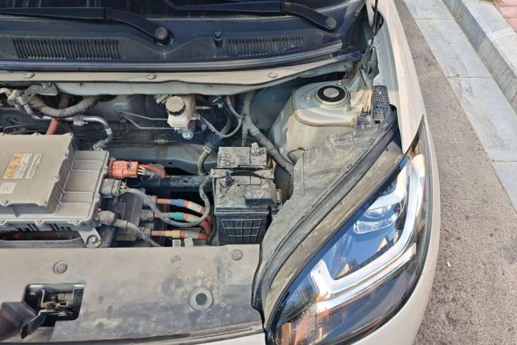 Used Wuling Bingo 2023 203km Light Edition Engine Bay Left