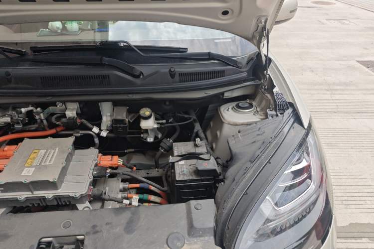 Used Wuling Bingo 2023 203km Comfort Edition Engine Bay Left