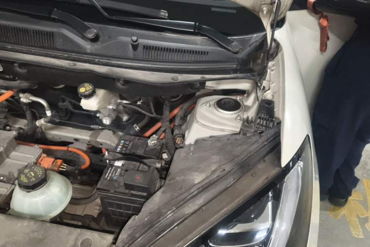 Used Wuling Bingo 2023 333 km Lingxi Connected+ Version Engine Bay Left