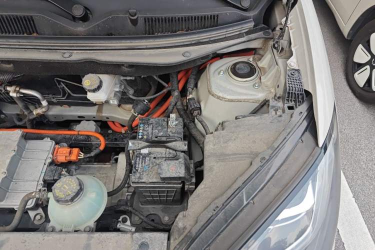 Used Wuling Bingo 2023 333 km Lingxi Connected Version Engine Bay Left