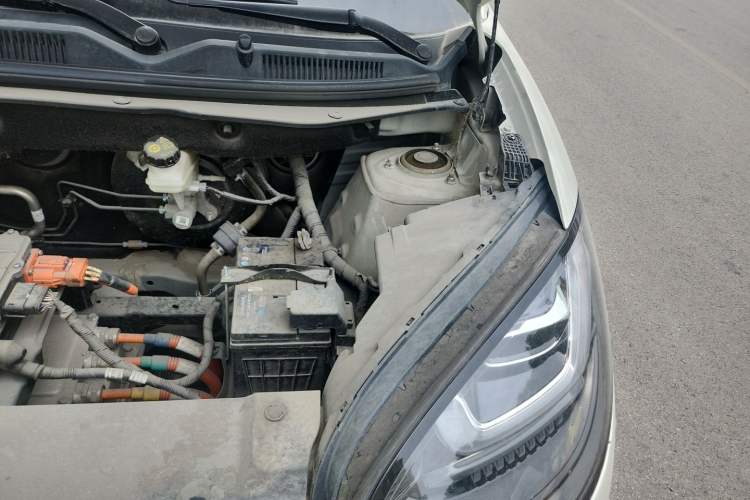 Used Wuling Bingo 2023 203km Comfort Edition Engine Bay Left