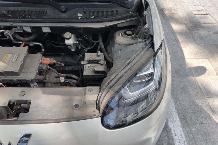 Used Wuling Bingo 2023 203km Comfort Edition Engine Bay Left