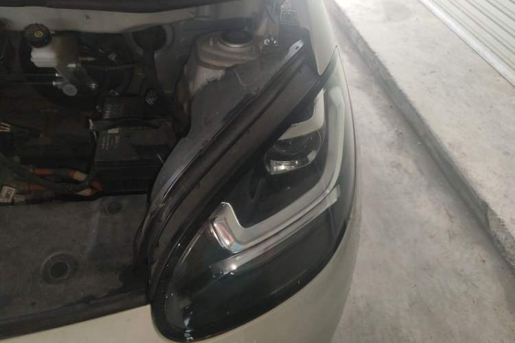 Used Wuling Bingo 2023 203km Light Edition Engine Bay Left