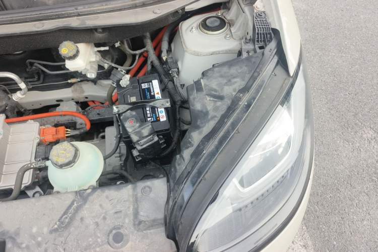 Used Wuling Bingo 2023 333 km Lingxi Connected Version Engine Bay Left