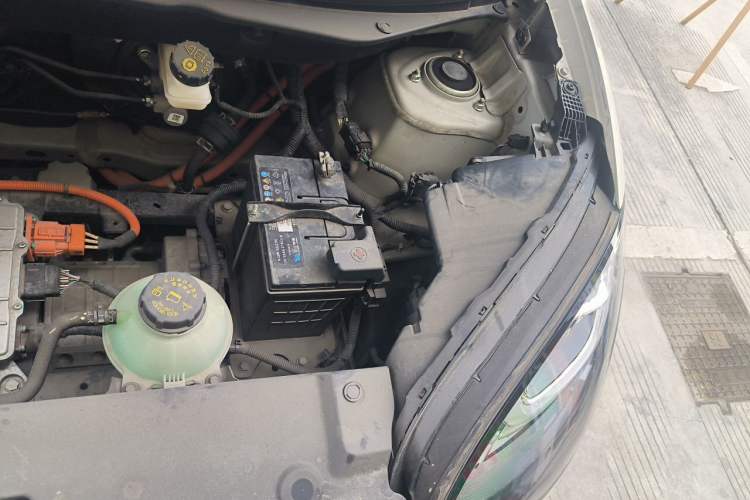 Used Wuling Bingo 2023 333 km Lingxi Connected Version Engine Bay Left