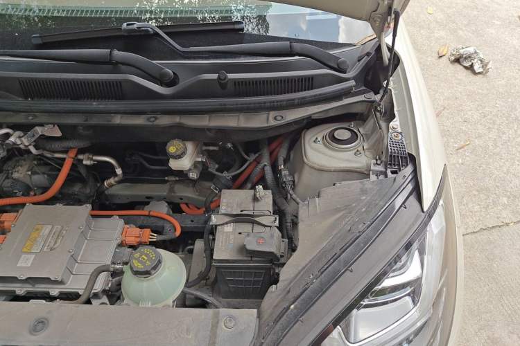 Used Wuling Bingo 2023 333km Enjoy+ Version Engine Bay Left