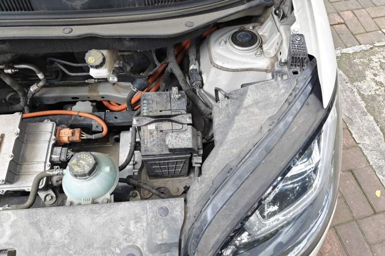 Used Wuling Bingo 2023 333 km Enjoyment Version Engine Bay Left