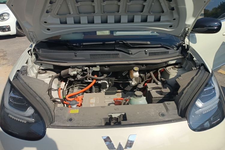 Used Wuling Bingo 2023 333 km Lingxi Connected+ Version Engine Bay