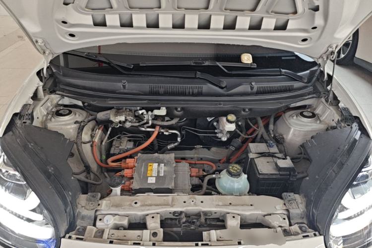 Used Wuling Bingo 2023 333 km Enjoyment Version Engine Bay