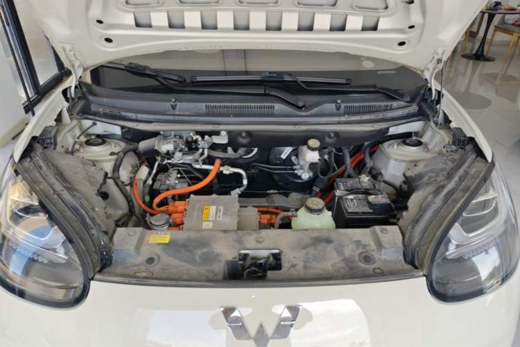 Used Wuling Bingo 2023 333 km Lingxi Connected Version Engine Bay