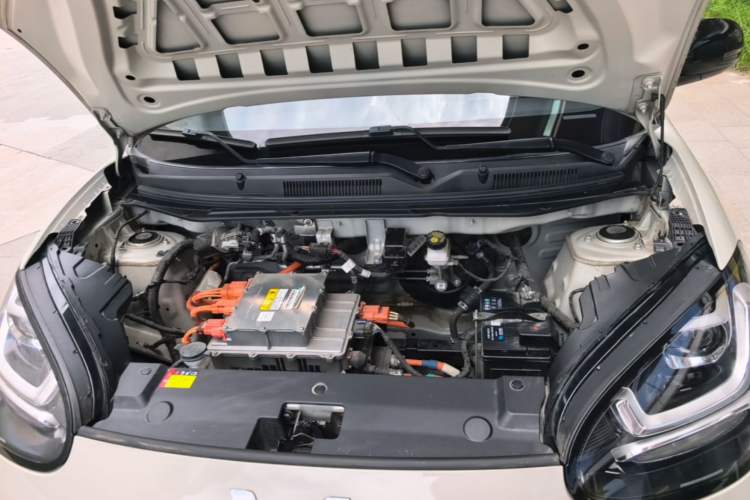 Used Wuling Bingo 2023 203km Light Edition Engine Bay