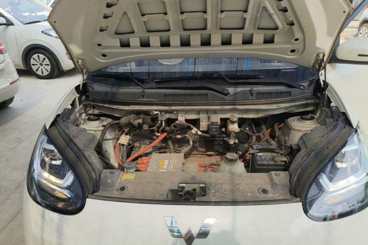Used Wuling Bingo 2023 333 km Enjoyment Version Engine Bay