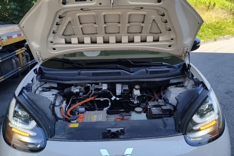Used Wuling Bingo 2023 333 km Lingxi Connected+ Version Engine Bay