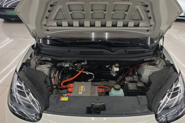 Used Wuling Bingo 2023 333 km Lingxi Connected+ Version Engine Bay