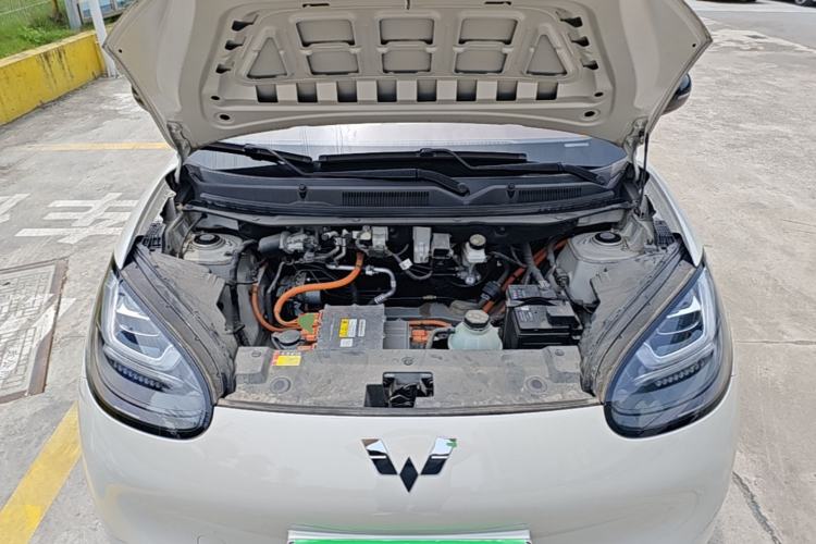 Used Wuling Bingo 2023 333 km Lingxi Connected+ Version Engine Bay