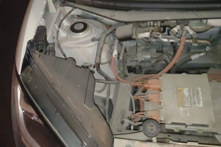 Used Wuling Bingo 2023 333 km Enjoyment Version Engine Bay Right