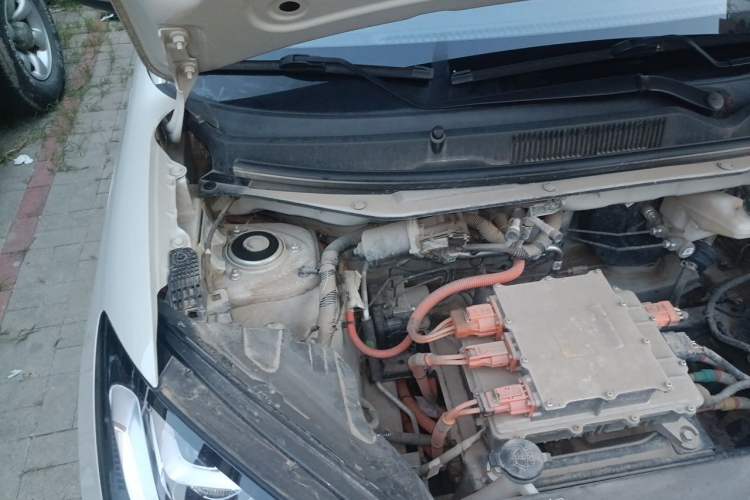 Used Wuling Bingo 2023 203km Light Edition Engine Bay Right