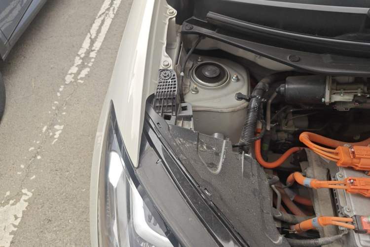 Used Wuling Bingo 2023 203km Light Edition Engine Bay Right