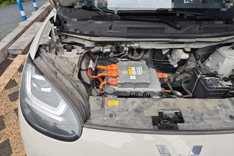 Used Wuling Bingo 2023 203km Light Edition Engine Bay Right