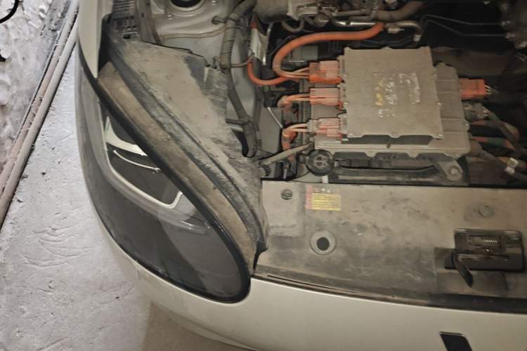 Used Wuling Bingo 2023 203km Comfort Edition Engine Bay Right