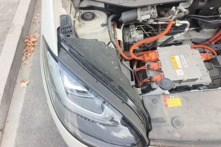 Used Wuling Bingo 2023 333 km Lingxi Connected Version Engine Bay Right
